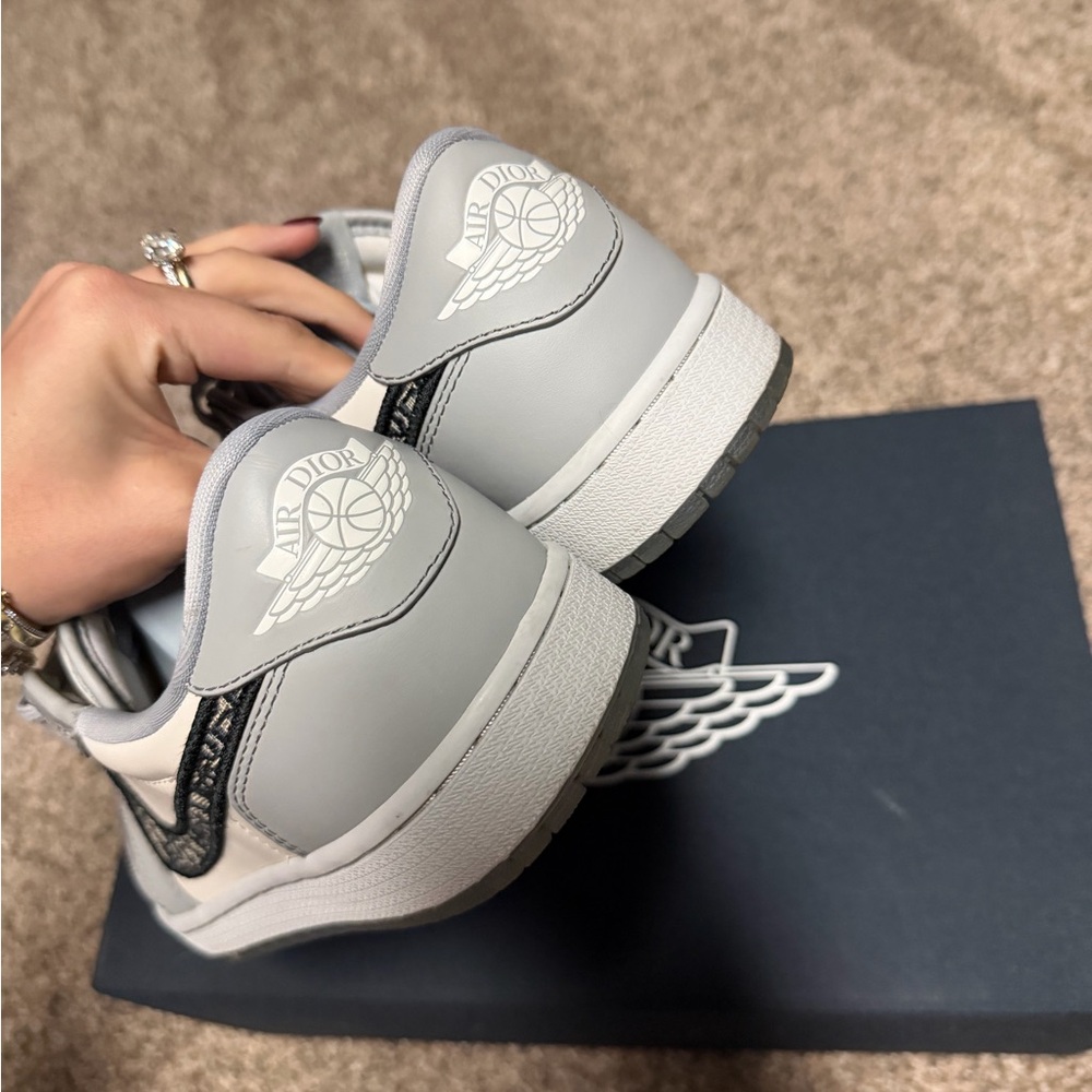 Men’s Air Dior Gray and White Sneakers - Picture 6 of 7